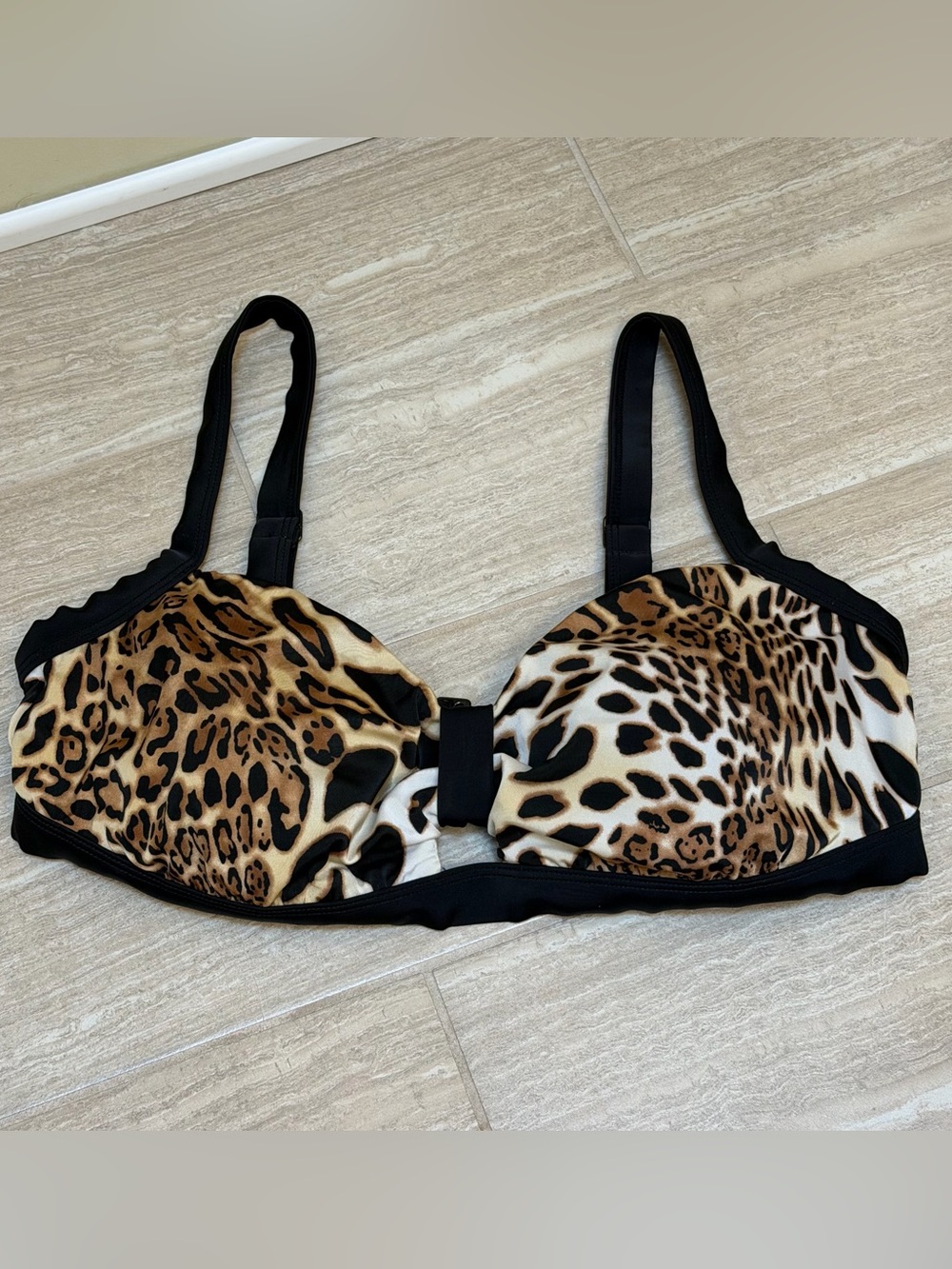 VENUS Leopard Print Bikini Top with Black Trim Size 18